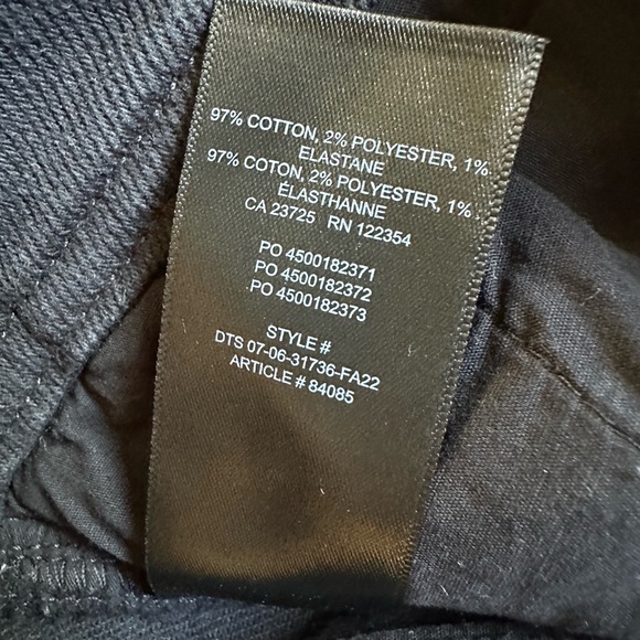 Aritzia Wilfred Free Women's Mid Rise Twill Cargo Pants Black Sz 4 - Picture 9 of 10